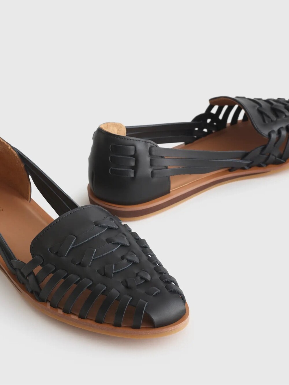 Quince 100% Leather Huarache Flat black woven women's Size 6.5 new NWOB